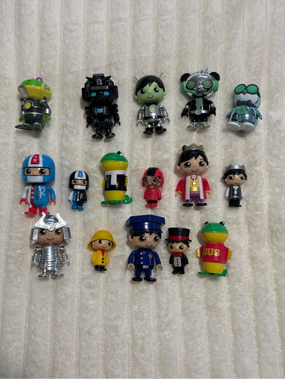 16 Piece Ryan’s World Collectible Mini Figure Toy Lot